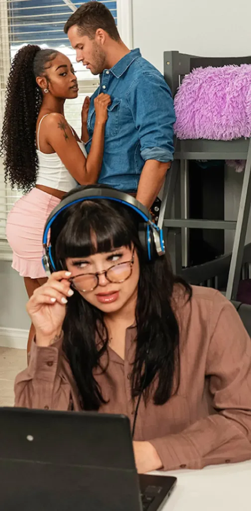 Scena hot sorpresa in cameretta con ragazza, ragazzo e coinquilina che guarda - Reality Kings 2025